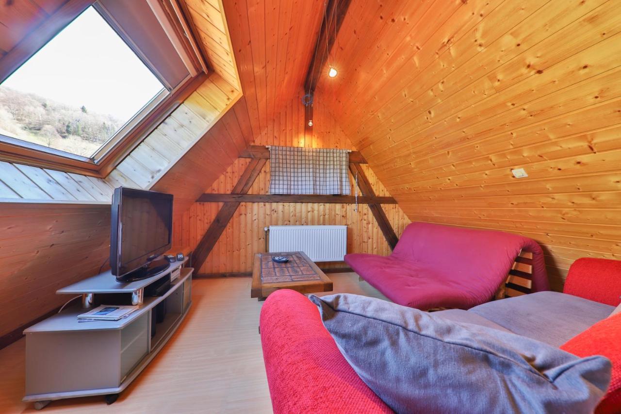 Spacieux et confortables gîtes à proximité randonnées, lacs, ski nature Sondernach Extérieur photo
